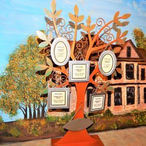 Charming Family Picture Tree